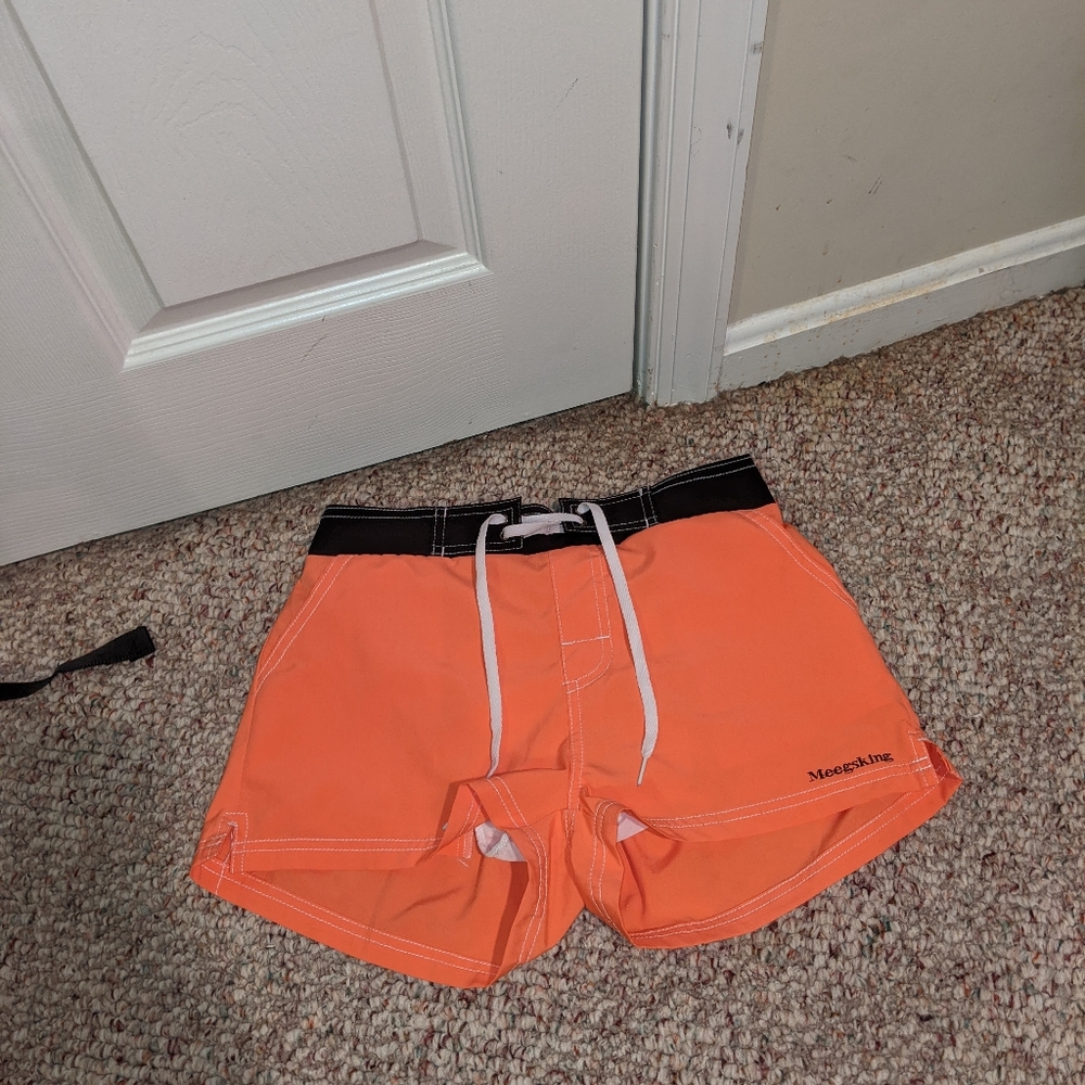 Women's ocean shorts